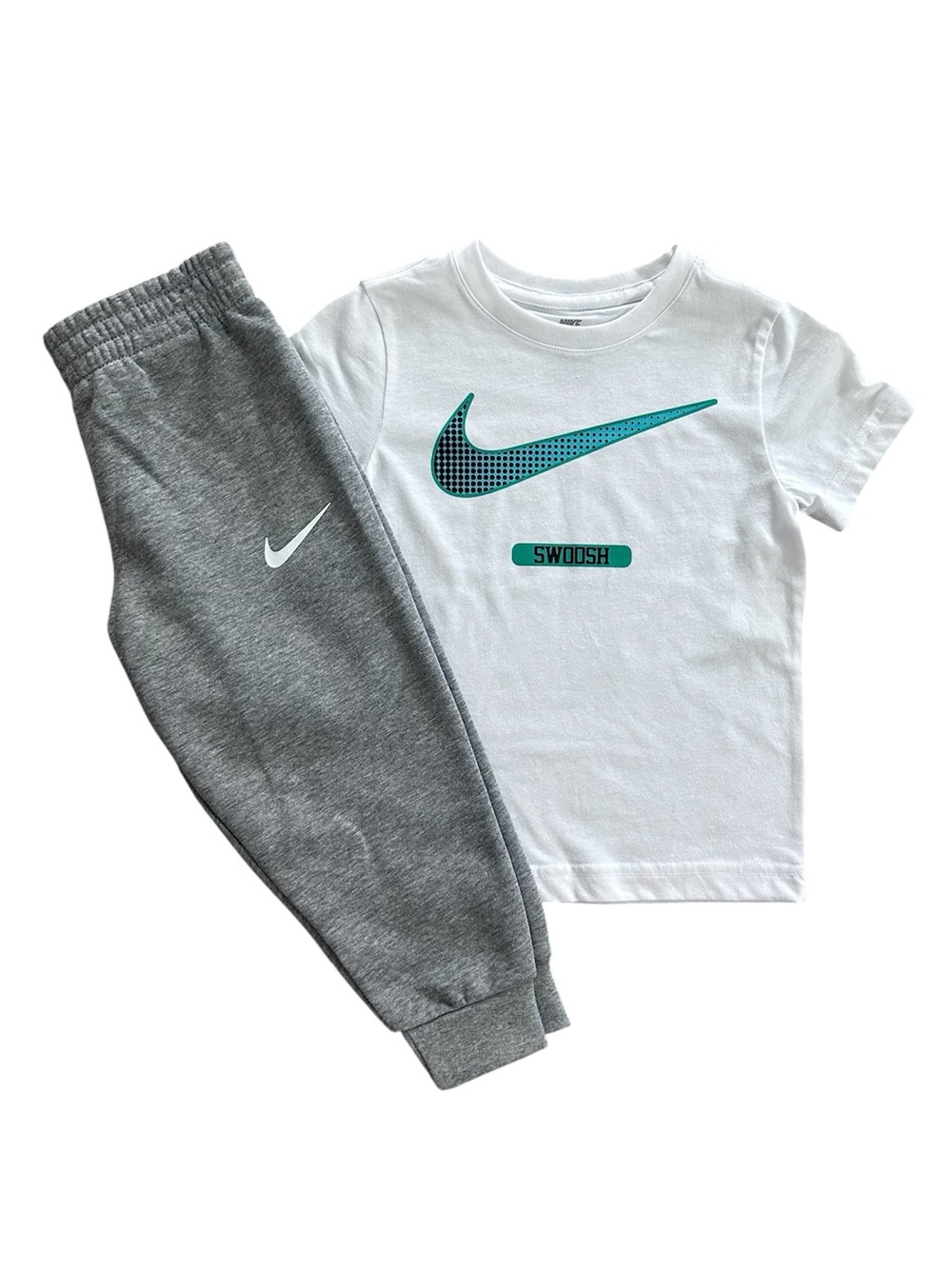 Nike Boys Size 4 White Logo T-Shirt & Heather Gray Jogger Pants 2 PC Set